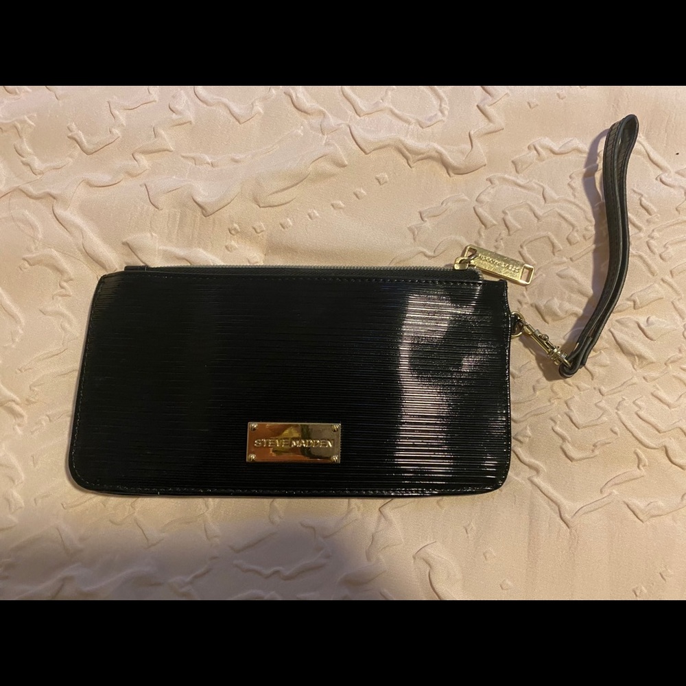 Steve Madden Wristlet